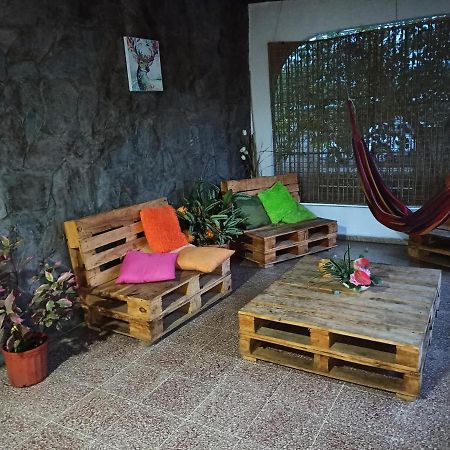 Hostal Familiar Argenal - David Ngoại thất bức ảnh
