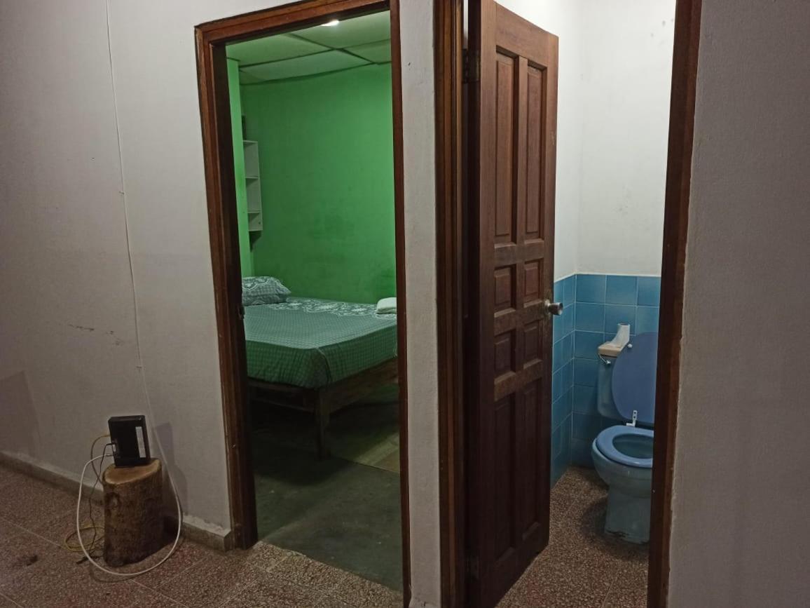 Hostal Familiar Argenal - David Ngoại thất bức ảnh
