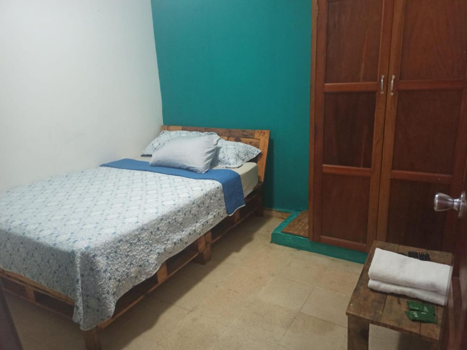 Hostal Familiar Argenal - David Ngoại thất bức ảnh